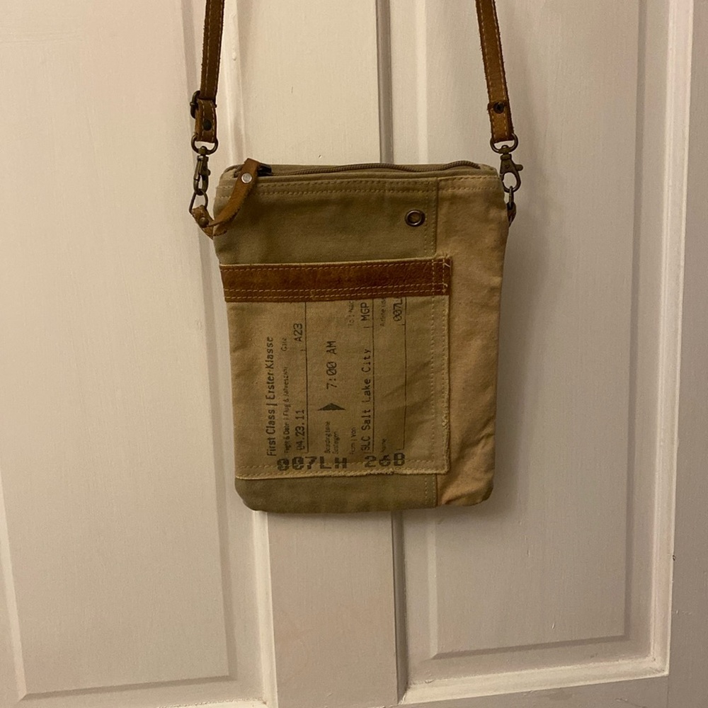 Crossbody bag